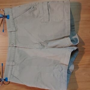 Old Navy twill cotton tan shorts 8